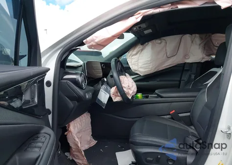 2024 Chevrolet Blazer Ev Eawd 2Lt z USA, uszkodzony, nr VIN 3GNKDBRJ2RS202081